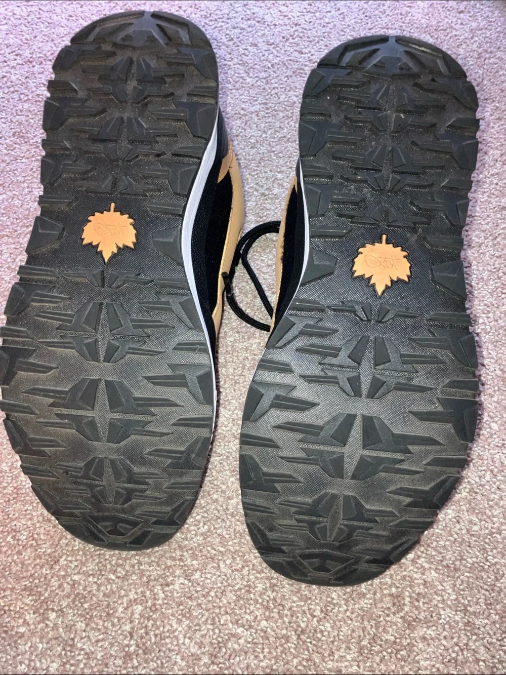 Men's size 10.5 Tan and Black Trail-Style Casual Boots